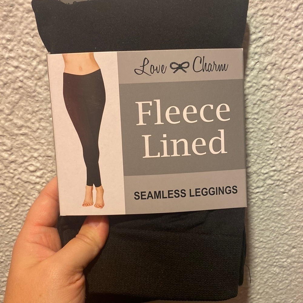 𝅺NIB love and charm fleece lined seamless leggings
